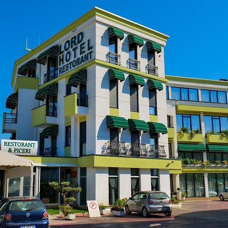 Lord Hotel Tirana Vorë エクステリア 写真