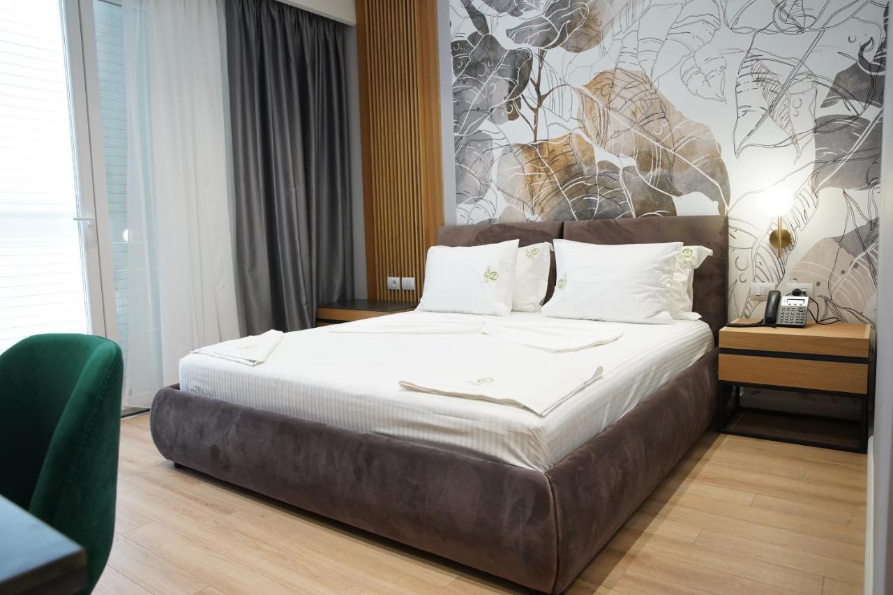 Lord Hotel Tirana Vorë エクステリア 写真