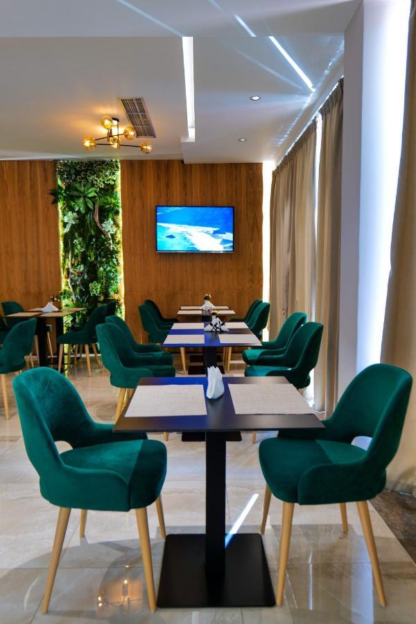 Lord Hotel Tirana Vorë エクステリア 写真