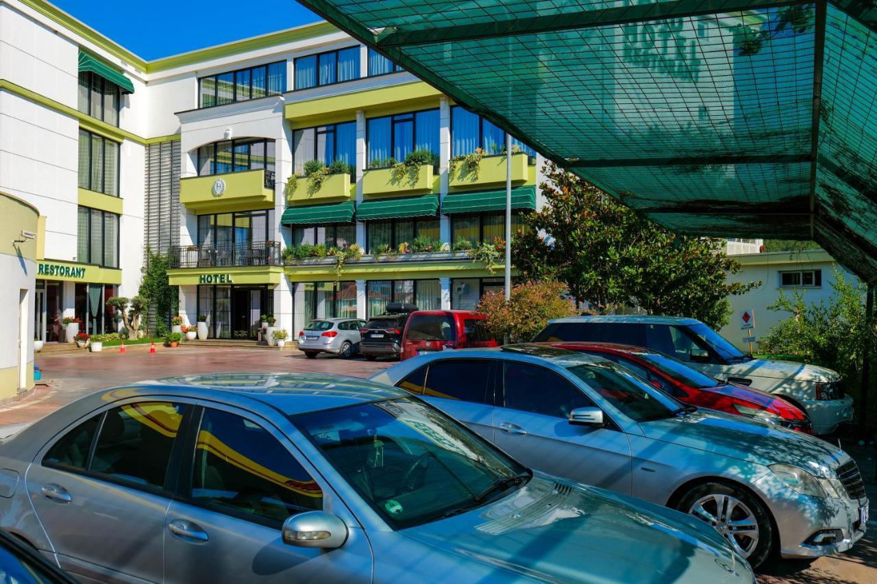 Lord Hotel Tirana Vorë エクステリア 写真