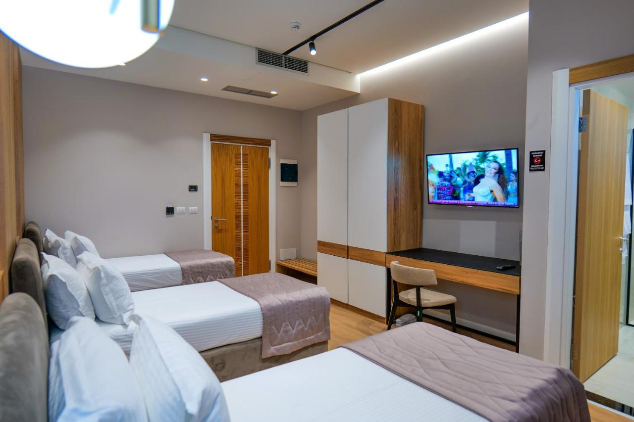 Lord Hotel Tirana Vorë エクステリア 写真