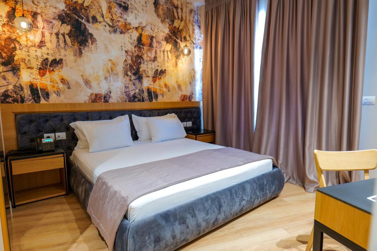 Lord Hotel Tirana Vorë エクステリア 写真